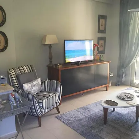 Centre W/pool In Gocek - Marigold Apartment